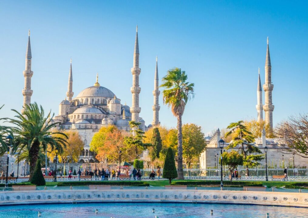 explore istanbul, with affordable travel packages