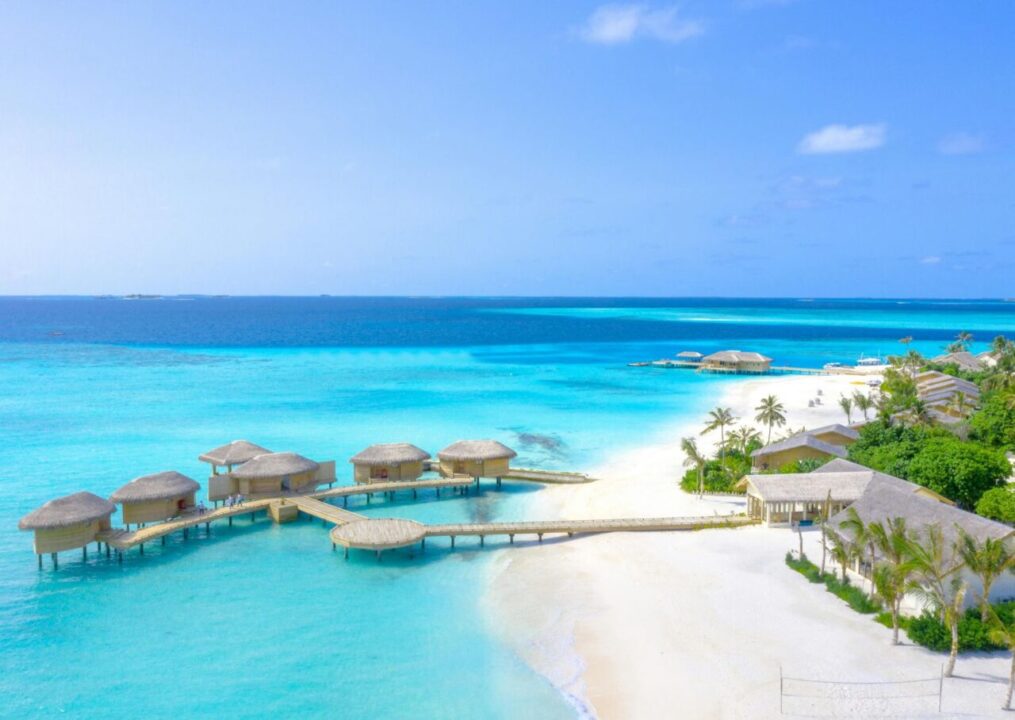 Plan Maldives Trip with Best Travel Deals, Maldives travel deals, Maldives vacation packages, Maldives travel discounts, cheap Maldives travel deals